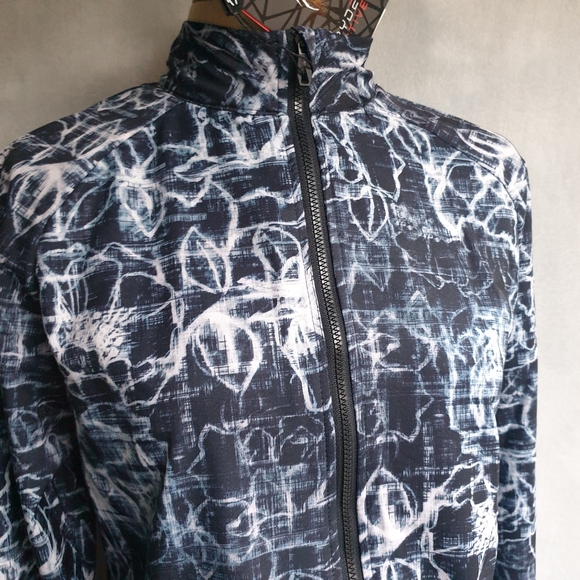 Spyder Active Wm's Lightweight Zip-Up Patterned Blk & Wh Jacket w/ Mock Neck SM - Picture 11 of 16